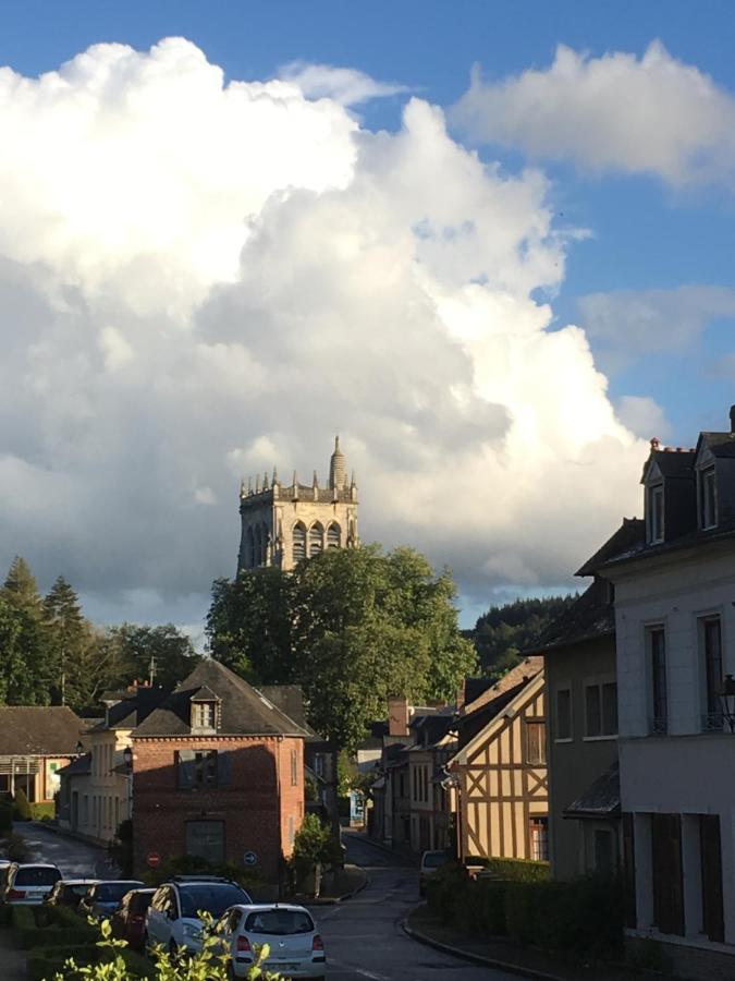 Les Chambres De La Tour Le Bec-Hellouin Zewnętrze zdjęcie